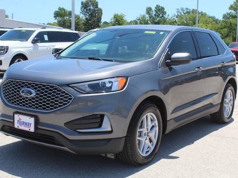Used 2023 Ford Edge SEL AWD/4WD image 5