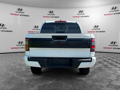Used 2026 Nissan Frontier PRO-4X AWD/4WD image 4