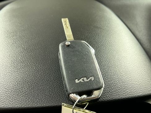 Used 2024 Kia Soul LX w/ Option Group 015 image 28