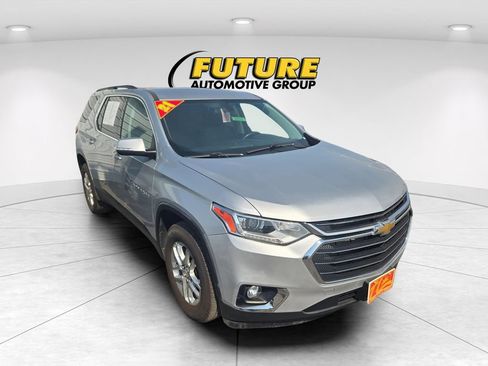 Used 2021 Chevrolet Traverse LT FWD image 1