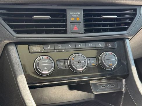 Used 2020 Volkswagen Jetta SE FWD image 26