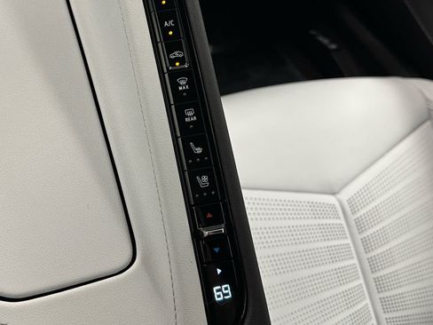 Used 2025 Chevrolet Corvette E-Ray w/ Battery Protection Package AWD/4WD image 24