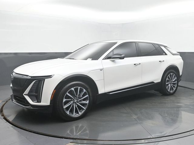 Certified 2024 Cadillac Lyriq Sport w/ LPO, Floor Liner Package AWD/4WD image 2