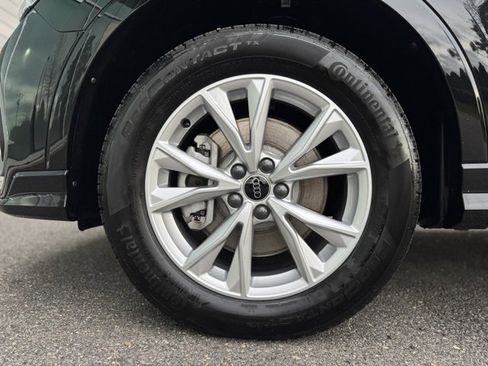 New 2025 Audi Q3 2.0T Premium image 8