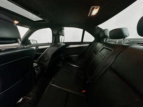 Used 2013 Mercedes-Benz C 250 Sedan image 23