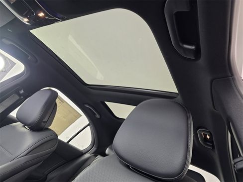 New 2026 Mercedes-Benz C 300 Sedan image 9