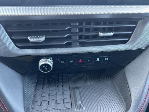 Certified 2025 Ford Explorer ST image 28