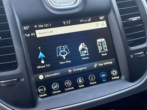 Used 2023 Chrysler 300 Touring L w/ Popular Equipment Group image 13