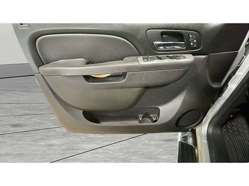 Used 2014 Chevrolet Silverado 3500 LTZ w/ LTZ Plus Package AWD/4WD image 10