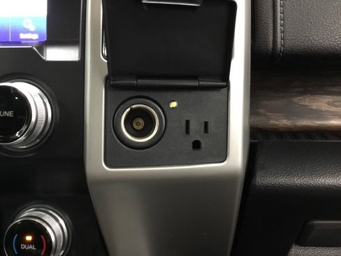 Used 2020 Ford F150 Lariat w/ Equipment Group 502A Luxury image 32