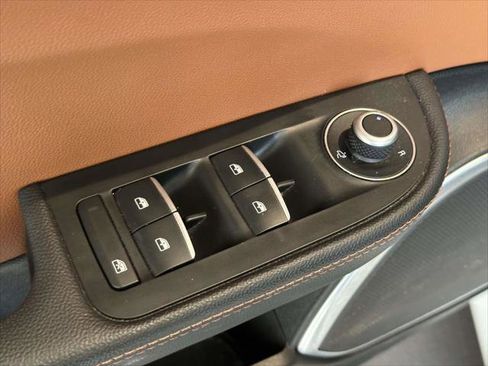 Used 2019 Alfa Romeo Giulia Ti image 18