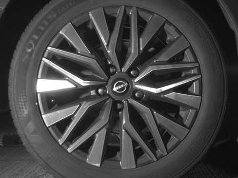 Used 2025 Nissan Altima 2.5 SV image 15