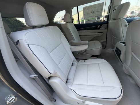 New 2026 Buick Enclave Avenir w/ Super Cruise Package FWD image 20
