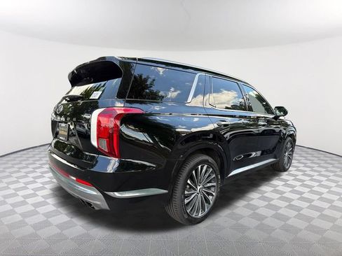 Used 2023 Hyundai Palisade Calligraphy w/ Cargo Package FWD image 5