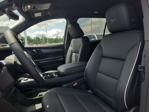 New 2027 Buick Enclave Sport Touring w/ Power Package AWD/4WD image 19