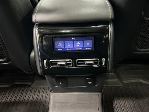 Certified 2025 Lincoln Aviator AWD image 28