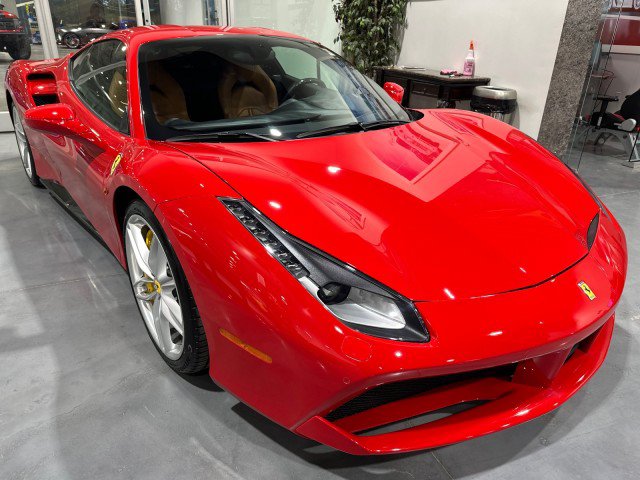 Used 2016 Ferrari 488 GTB RWD image 15