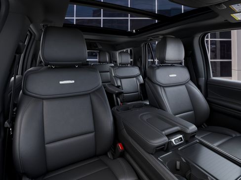 New 2027 Ford Expedition Platinum w/ Stealth Appearance Package AWD/4WD image 10