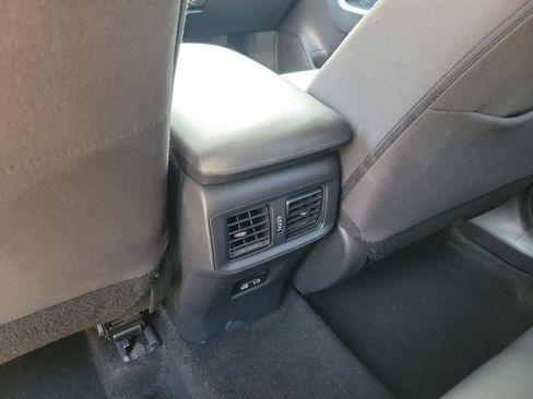 Used 2024 Toyota RAV4 XLE FWD image 11