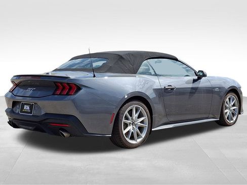 Used 2024 Ford Mustang GT Premium image 7