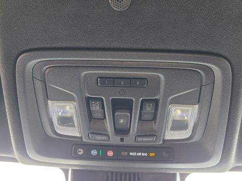 Used 2024 GMC Sierra 2500 Denali Ultimate image 29