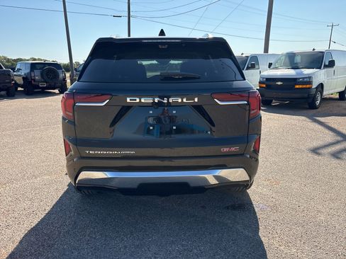New 2026 GMC Terrain Denali w/ LPO, Floor Liner Package image 4