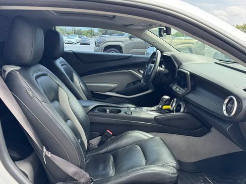 Used 2017 Chevrolet Camaro SS RWD image 16