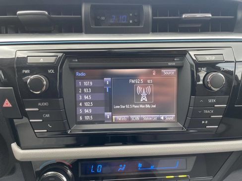 Used 2014 Toyota Corolla L image 19