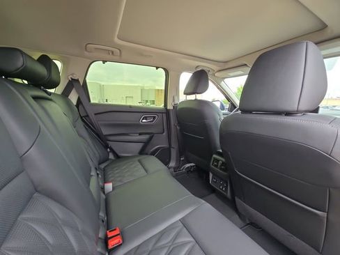 New 2026 Nissan Rogue Platinum w/ Platinum Premium Package AWD/4WD image 27