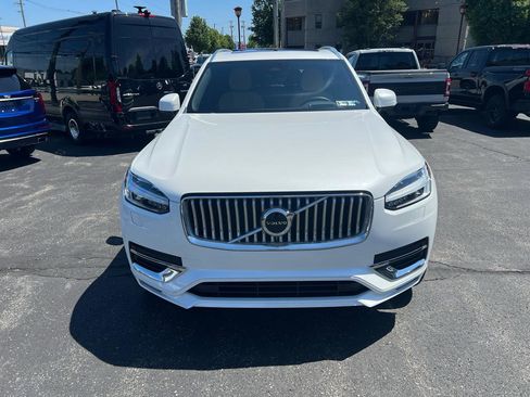 Used 2023 Volvo XC90 B6 Ultimate w/ Protection Package AWD/4WD image 2