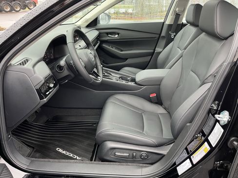 Used 2025 Honda Accord EX-L image 10
