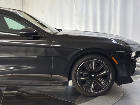 Used 2023 BMW 740i w/ Parking Assistance Package RWD image 36