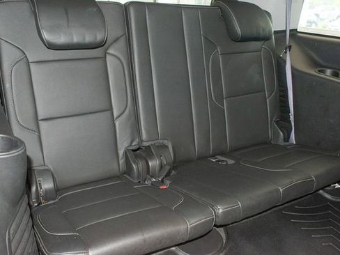 Used 2016 GMC Yukon SLT AWD/4WD image 13