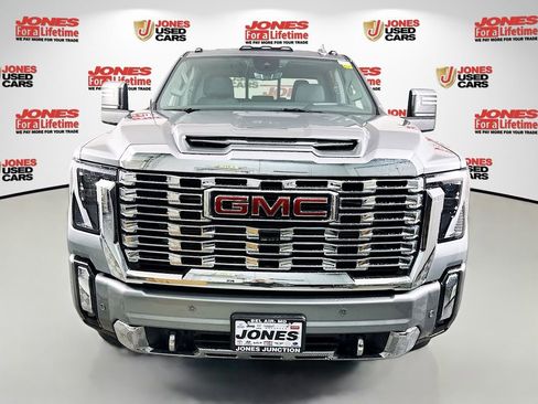 Used 2024 GMC Sierra 3500 Denali w/ Denali Reserve Package image 14
