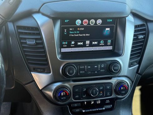 Used 2016 Chevrolet Suburban LS image 13