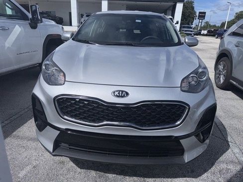 Used 2020 Kia Sportage LX image 3
