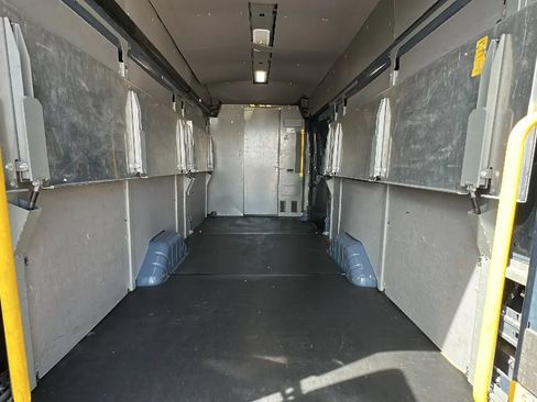 Used 2020 Ford Transit 250 148 High Roof Extended RWD image 7
