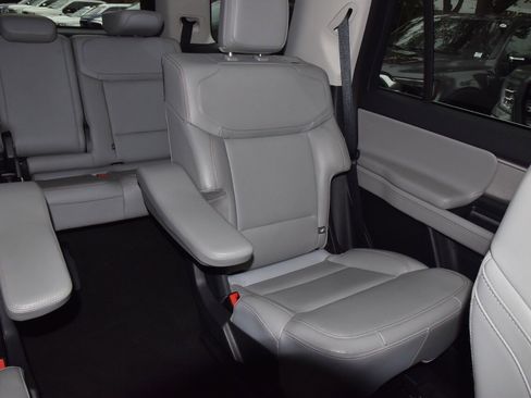 Certified 2025 Ford Expedition Active image 22