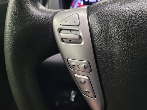 Used 2018 Nissan Versa Note S image 19