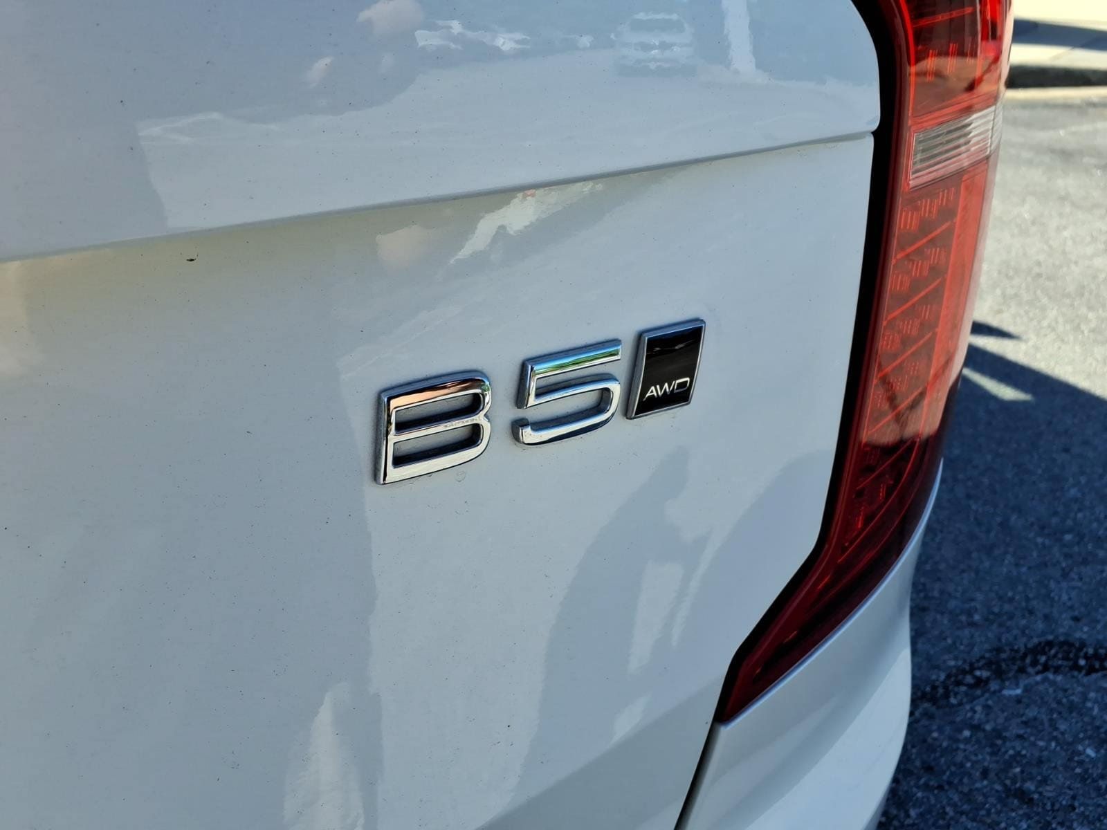 Certified 2023 Volvo XC90 B5 Plus w/ Protection Package Premier AWD/4WD image 10
