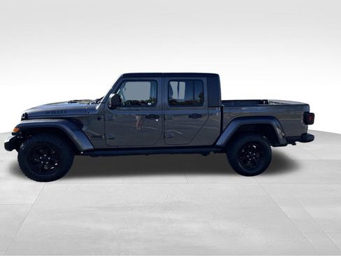 Used 2021 Jeep Gladiator Willys image 6