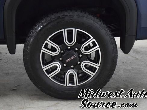Used 2022 GMC Sierra 2500 AT4 w/ AT4 Premium Plus Package image 7