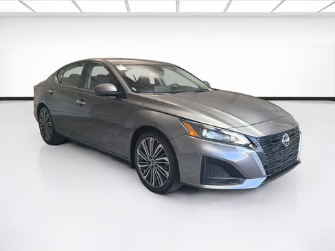 Used 2023 Nissan Altima 2.5 SL FWD image 3