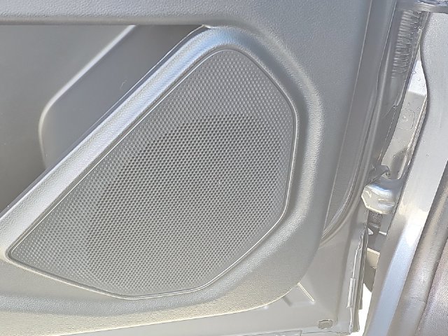 Used 2022 Ford Explorer Limited AWD/4WD image 39