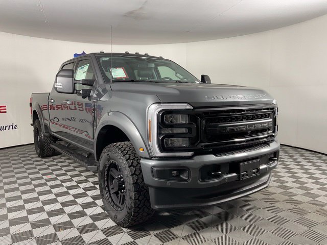 New 2026 Ford F250 Lariat w/ Black Appearance Package AWD/4WD image 1