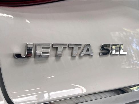 Used 2018 Volkswagen Jetta SEL FWD image 26