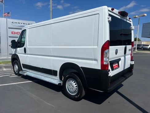 Used 2025 RAM ProMaster 2500 w/ U-Haul Equipment Group FWD image 19