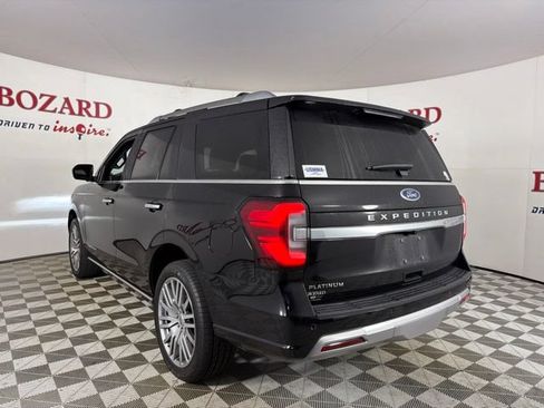 Used 2023 Ford Expedition Platinum AWD/4WD image 6