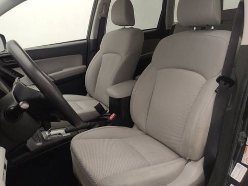 Used 2016 Subaru Forester 2.5i Premium w/ All-Weather Package image 17