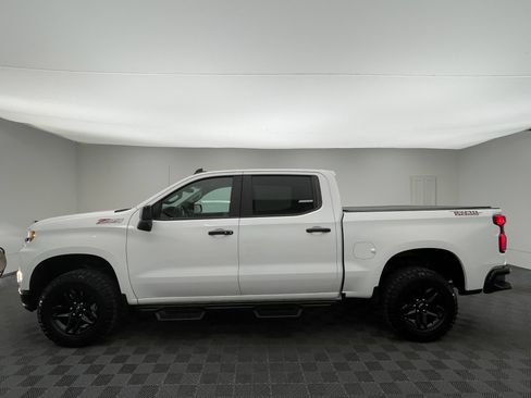 Used 2021 Chevrolet Silverado 1500 LT Trail Boss w/ Convenience Package II AWD/4WD image 11
